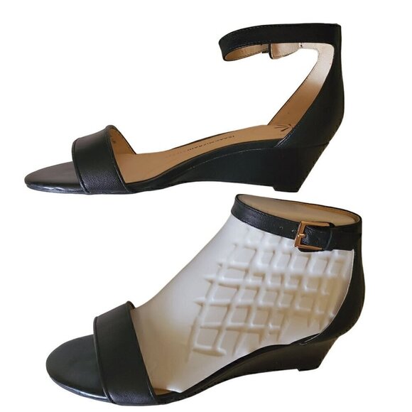 Isaac Mizrahi Black Katie Sandals, Woman's Black Leather Sandals - Picture 3 of 4